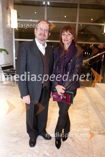 Marko Kravos, pisatelj s soprogoStriček Vanja, premiera v SNG Nova Gorica