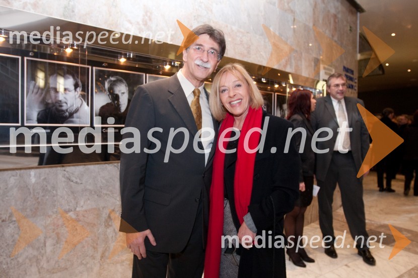 Jožko Čuk, direktor Slovenskega narodnega gledališča (SNG) Nova Gorica in Milena Zupančič, igralkaStriček Vanja, premiera v SNG Nova Gorica