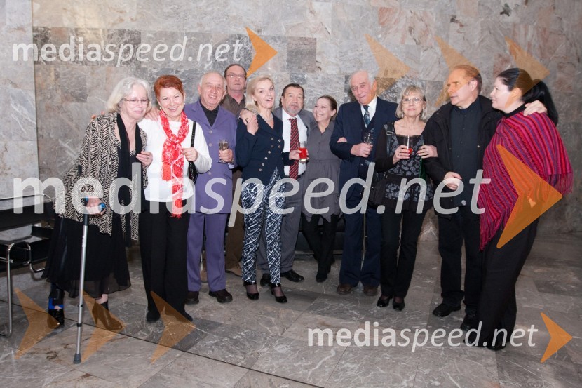 Stara in nova igralska zasedba Striček Vanja (z dodatki)Striček Vanja, premiera v SNG Nova Gorica