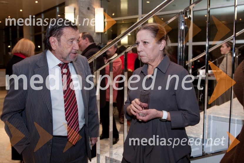 Sergej Ferarri, igralec in Mira Lampe Vujičić, igralkaStriček Vanja, premiera v SNG Nova Gorica