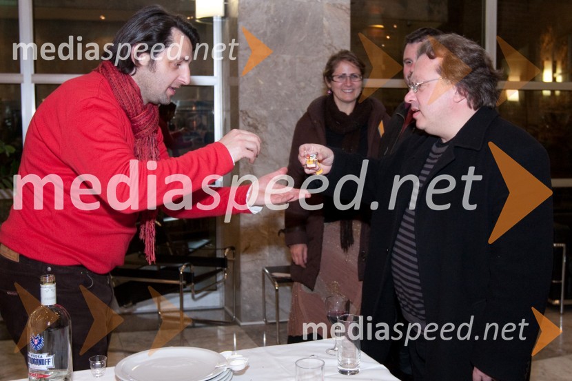 Gorazd Jakomini, igralec in Jaša Jamnik, režiser in igralecStriček Vanja, premiera v SNG Nova Gorica