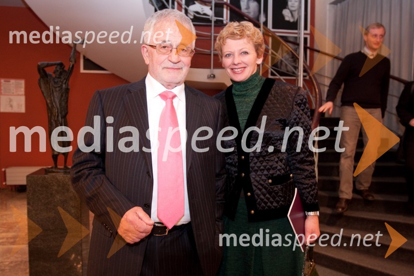 Peter Čeferin, odvetnik in njegova spremljevalka Rija ČičDrama o Mirjani in tistih okrog nje