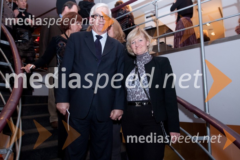 	Aleks Štakul, nekdanji generalni direktor RTV Slovenija in soproga MartaDrama o Mirjani in tistih okrog nje