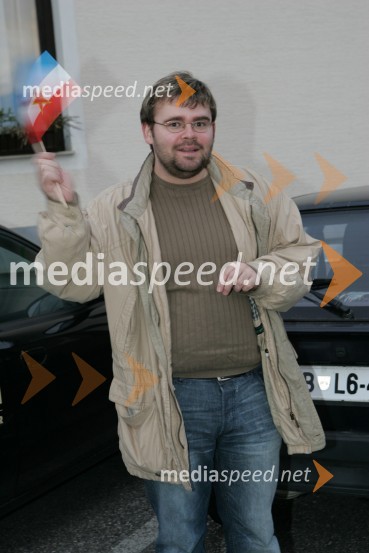 Namestnik odgovornega urednika revije Mariborčan Alan KavčičAlan Kavčič, namestnik odgovornega urednika revije Mariborčan