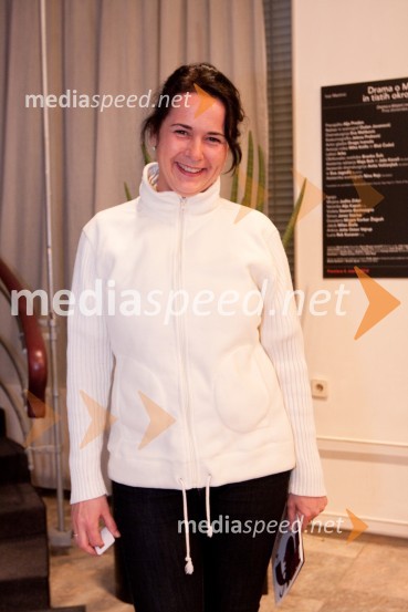 Urška Hlebec, igralkaDrama o Mirjani in tistih okrog nje