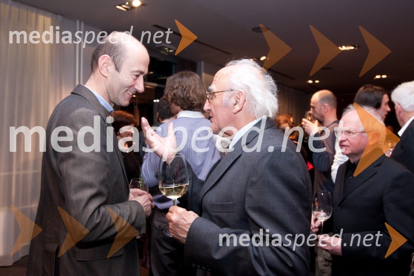 Boris Ostan, igralec in Vasja Predan, teatrolog in kritikDrama o Mirjani in tistih okrog nje