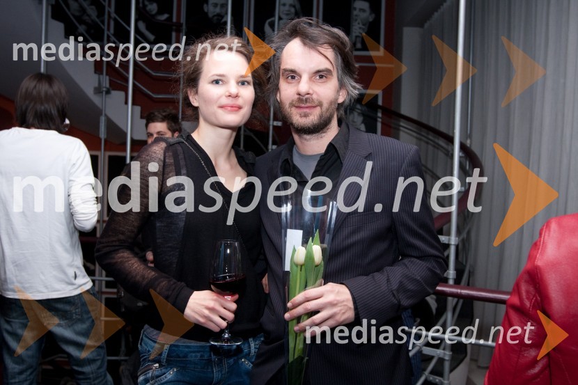 Gaja Lužnik in soprog Drago IvanušaDrama o Mirjani in tistih okrog nje