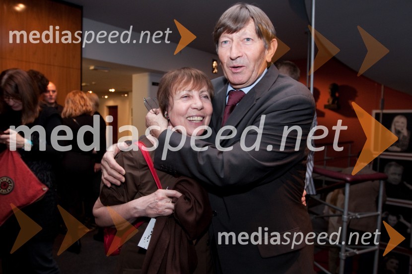 prof. Gabi Čečinovič Vogrinčič in soprog prof. Geza VogrinčičDrama o Mirjani in tistih okrog nje