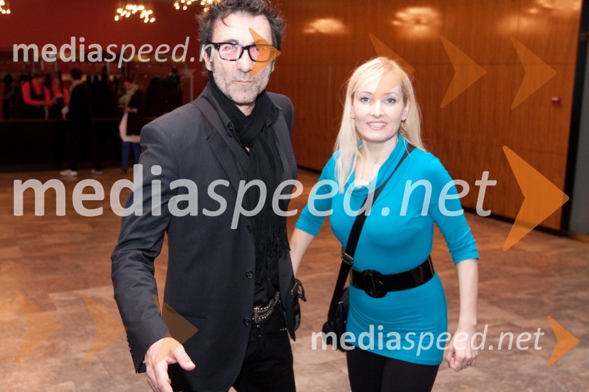 Branko Đurić - Đuro, režiser in igralec in Tanja Ribič, igralkaDrama o Mirjani in tistih okrog nje