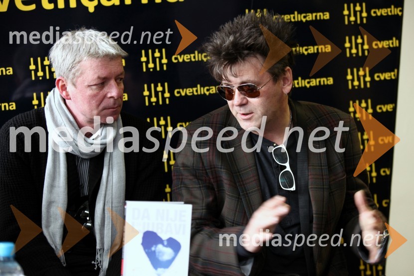 Senad Pašić, manager skupine Crvena jabuka in Dražen Žerić Žera, pevec skupine Crvena jabukaCrvena Jabuka, novinarska konferenca