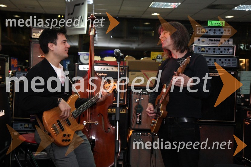 Chris Minh Doky, kontrabasist in bas kitarist ter Mike Stern, jazz kitaristMike Stern, jazz klinika v Mariboru