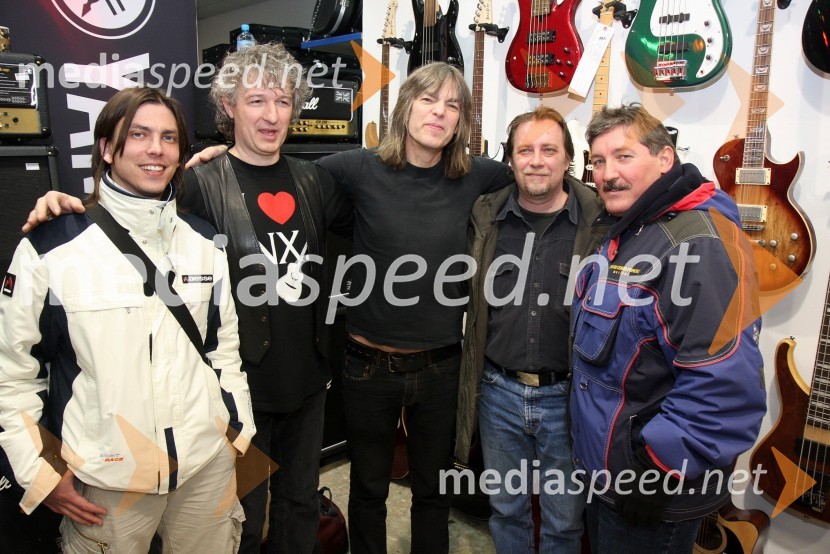 Mike Stern, jazz kitarist in člani skupine Bob RockMike Stern, jazz klinika v Mariboru