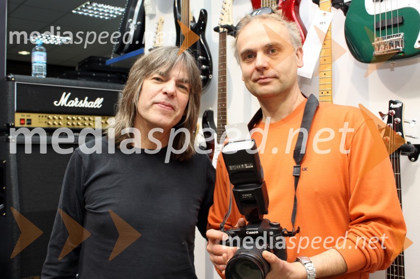 Mike Stern, jazz kitarist in Borut Midlil, fotografMike Stern, jazz klinika v Mariboru