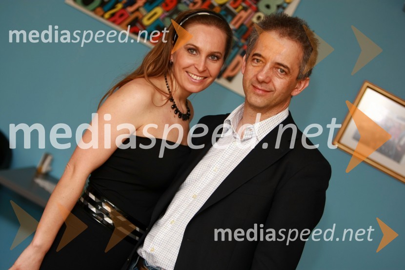 Mag. Helena Blažun, tajnica Fakultete za zdravstvene vede Univerze v Mariboru in dr. Peter Kokol, dekan Fakultete za zdravstvene vede Univerze v MariboruDr. Peter Kokol, dekan Fakultete za zdravstvene vede Univerze v Mariboru