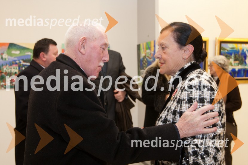 Patrick McCabe, veleposlanik Republike Irske in Dunja Bezjak, članica ženskega društva S.I.L.AOdprtje razstave Nenada Marasovića