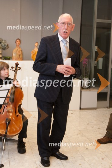 Patrick McCabe, veleposlanik Republike IrskeOdprtje razstave Nenada Marasovića