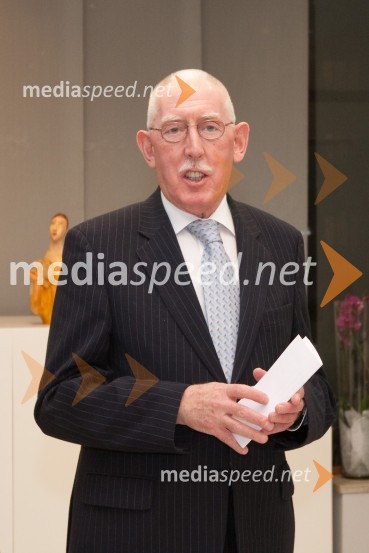 Patrick McCabe, veleposlanik Republike IrskeOdprtje razstave Nenada Marasovića