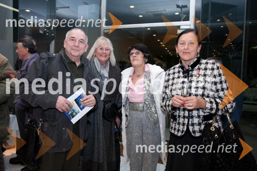 dr. Pavo Zaninovič, veterinar, Anastazija Ugrin, ..., soproga dr. Pavota Zaninoviča in Dunja Bezjak, članica ženskega društva S.I.L.AOdprtje razstave Nenada Marasovića