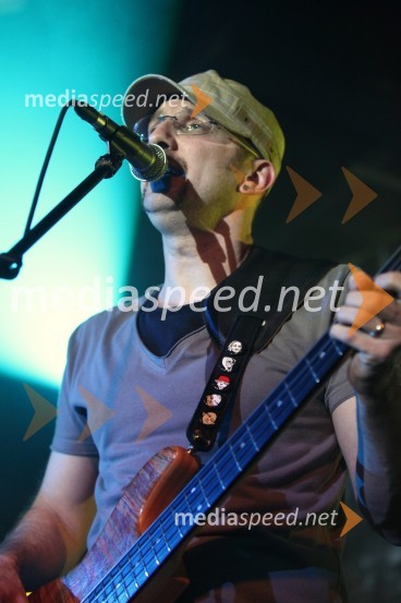 Krešimir Kaštelan, basist skupine Crvena jabukaCrvena jabuka, koncert ob 25. obletnici delovanja