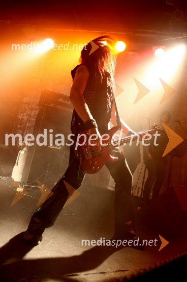 Sergej Pobegajlo, kitarist skupine Billy's private parkingBite me, koncert skupine Billy's private parking