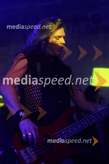 Sergej Pobegajlo, kitarist skupine Billy's private parkingBite me, koncert skupine Billy's private parking