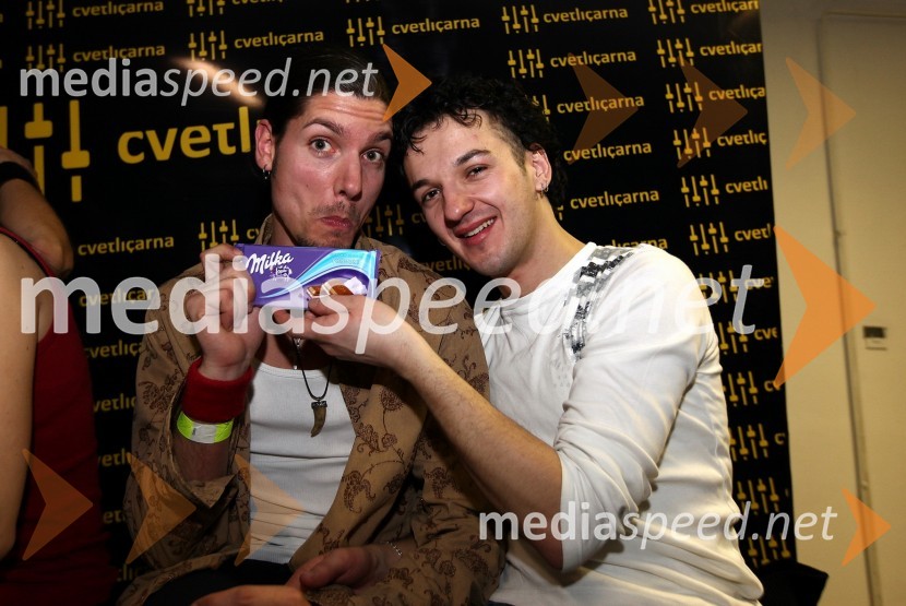 Matic Ajdič, kitarist skupine Billy's private parking in ...Bite me, koncert skupine Billy's private parking