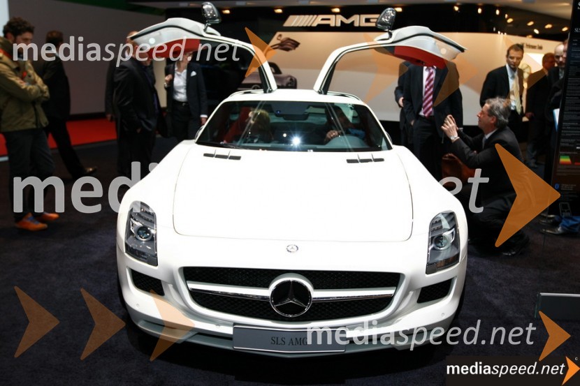 Mercedes SLS