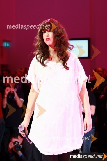 Maria Mena pop pevkaVolkswagen group dogodek