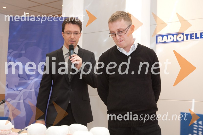 Andrej Hofer, povezovalec prireditve in Marijan Herceg, Štajerski baroni16. Festival slovenska polka in valček, novinarska konferenca