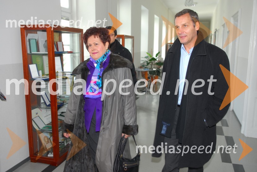 Dubravka Tomšič Srebotnjak, pianistka in Danilo Rošker, direktor SNG MariborDubravka Tomšič Srebotnjak, sprejem pri mariborskem županu