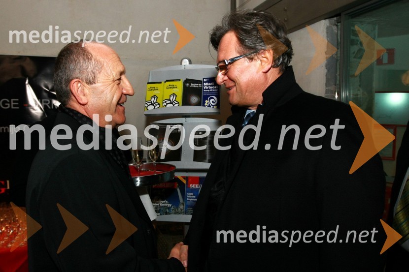 Mag. Branko Pavlin, predsednik uprave časopisne družbe Dnevnik in Zdenko Pavček, predsednik GZS in predsednik uprave družbe Skupina Viator & Vektor d.d.Zlata nit 2009, slavnostna razglasitev najboljših zaposlovalcev leta 2009