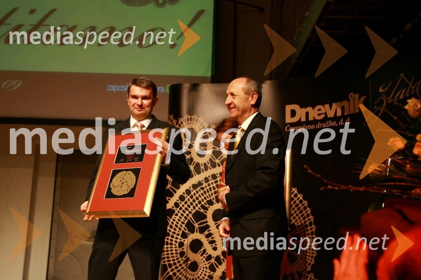 Klemen Štular, generalni direktor podjetja Nil d.o.o., dobitniki priznanja Najboljši zaposlovalec v kategoriji srednjih podjetij in mag. Branko Pavlin, predsednik uprave časopisne družbe DnevnikZlata nit 2009, slavnostna razglasitev najboljših zaposlovalcev leta 2009