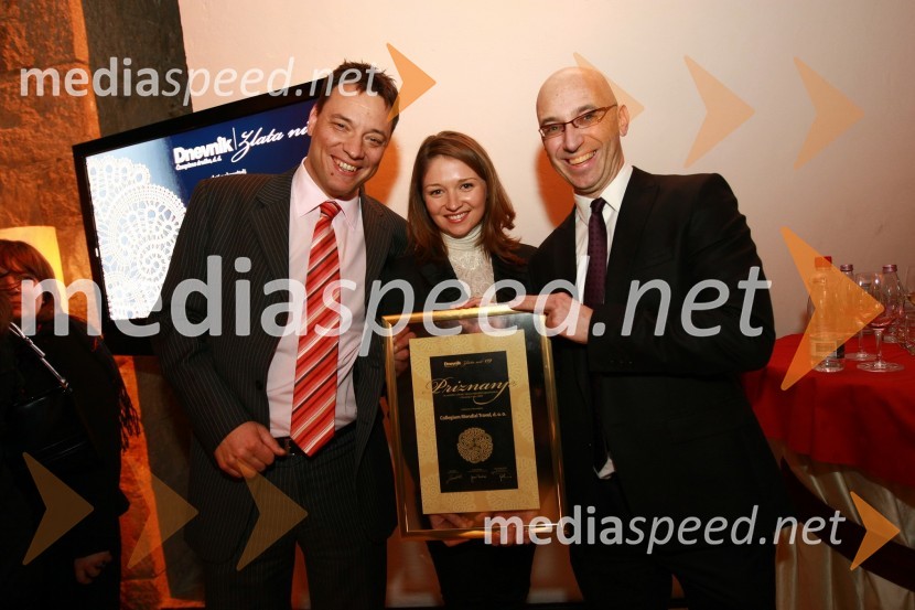 Sandi Kuplen, član uprave Collegium Mondial Travel d.o.o., Alenka Šurlan, vodja promocije in odnosov z javnostjo Collegium Mondial Travel d.o.o. in Hugo Baus, člana uprave Collegium Mondial Travel d.o.o.Zlata nit 2009, slavnostna razglasitev najboljših zaposlovalcev leta 2009