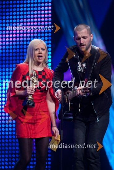 Katarina Čas, TV voditeljica in Hamo, pevecViktorji 2009, prireditev - dogajanje v dvorani