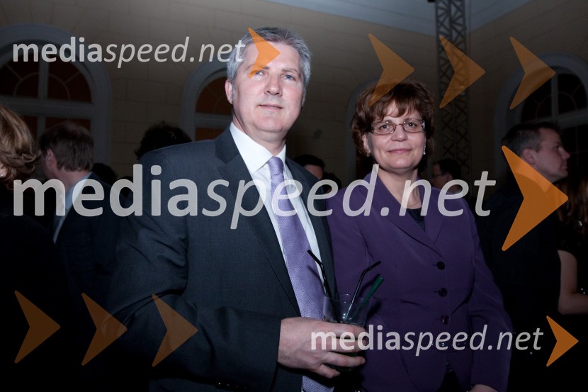 Anton Štihec, župan MO Murska Sobota in soproga MarinaViktorji 2009, zaključna zabava