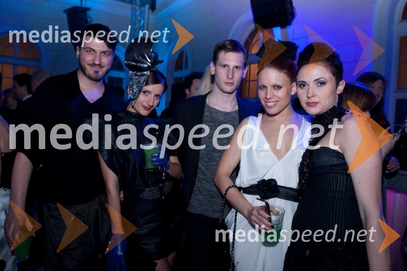 	Davor Bauk, Sindikat, Davorka Požgan, modna oblikovalka, Matevž Faganel, modni oblikovalec, Manja Plešnar, pevka, novinarka in Janja Tekavec, Planet 9Viktorji 2009, zaključna zabava