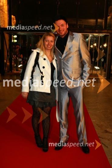 Robert Roškar in Darja Štravs Tisu, radijca, Radio 1Viktorji 2009, rdeča preproga in dogajanje pred dvorano