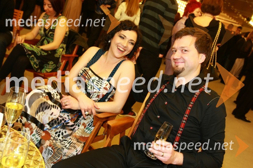 Polona Požgan Štorman, voditeljica na Radiu Center in njen soprog  Primož Štorman, skupina TabuViktorji 2009, zaključna zabava