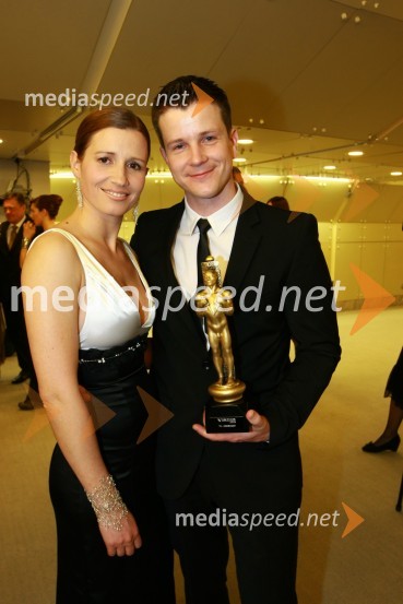 Boštjan Romih, TV in radijski voditelj in soproga LaraViktorji 2009, zaključna zabava