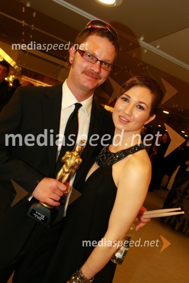 Jurij Zrnec, TV voditelj in njegova soproga Sabina Kogovšek, igralkaViktorji 2009, zaključna zabava