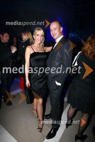 Janja Zupan Gajič, miss Slovenije 1994 in njen mož Igor Gajič, režiserViktorji 2009, zaključna zabava