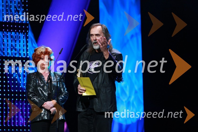 Bernarda Jeklin, nekdanja urednica revije Jana in Dragan Bulič, glasbeni urednik Vala 202 in dobitnik Viktorja za življenjsko deloViktorji 2009, prireditev - dogajanje v dvorani