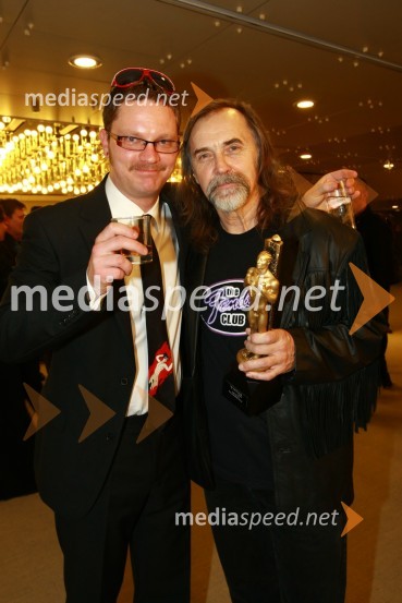 Jurij Zrnec, TV voditelj in Dragan Bulič, glasbeni urednik Vala 202 in dobitnik Viktorja za življenjsko deloViktorji 2009, zaključna zabava