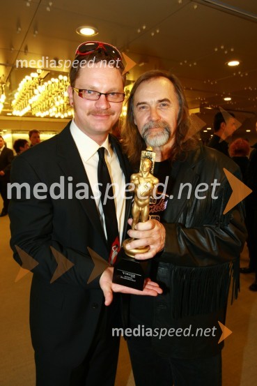 Jurij Zrnec, TV voditelj in Dragan Bulič, glasbeni urednik Vala 202 in dobitnik Viktorja za življenjsko deloViktorji 2009, zaključna zabava