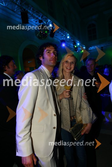 Dejan Pevčevič, igralec in Ana Bešter, TV voditeljicaViktorji 2009, zaključna zabava