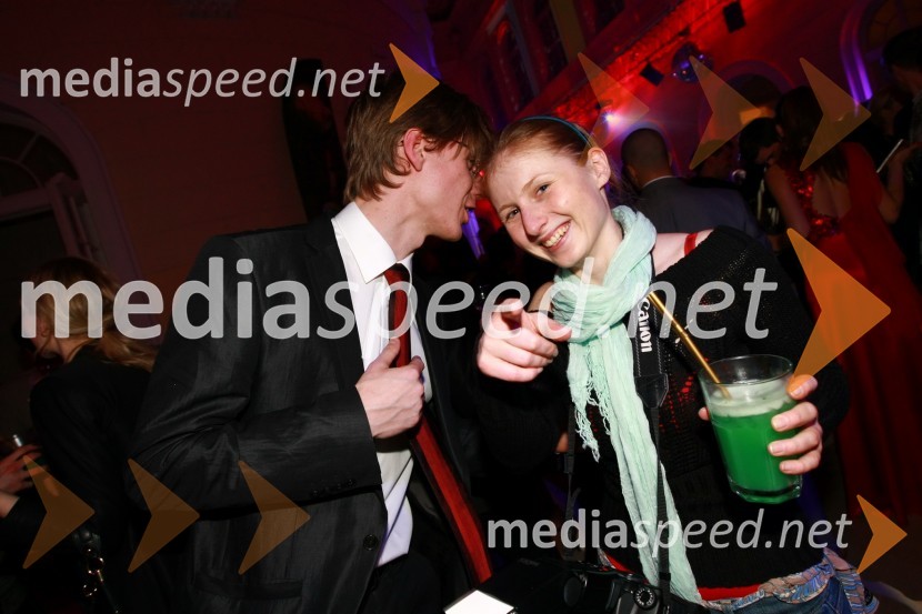 Mitja Podgajski, direktor TV Idea - Kanal 10 in Katja Kodba, fotografinjaViktorji 2009, zaključna zabava