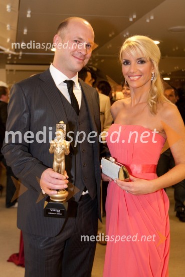 Janja Zupan, Miss Slovenije 1994 in soprog Igor GajičViktorji 2009, zaključna zabava