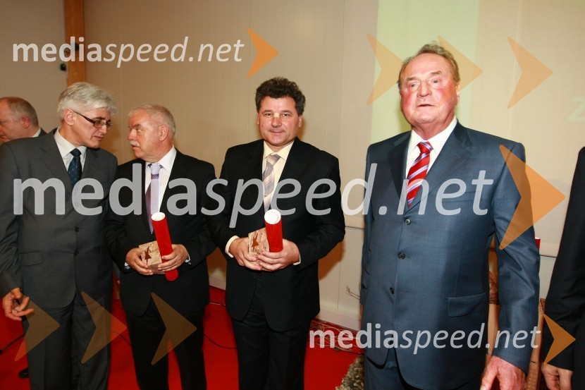 Dr. Roko Žarnić, minister za okolje in prostor, Branko Selak, predsednik Združenja za gradbeništvo pri GZS in predsednik upravnega odbora podjetja Marmor Hotavlje Holding d.o.o., Marjan Vengust, direktor CM Celje d.d. ter Ivan Zidar, predsednik uprave SCT23. mednarodni sejem gradbeništva in gradbenih materialov MEGRA 2010, slovesna otvoritev