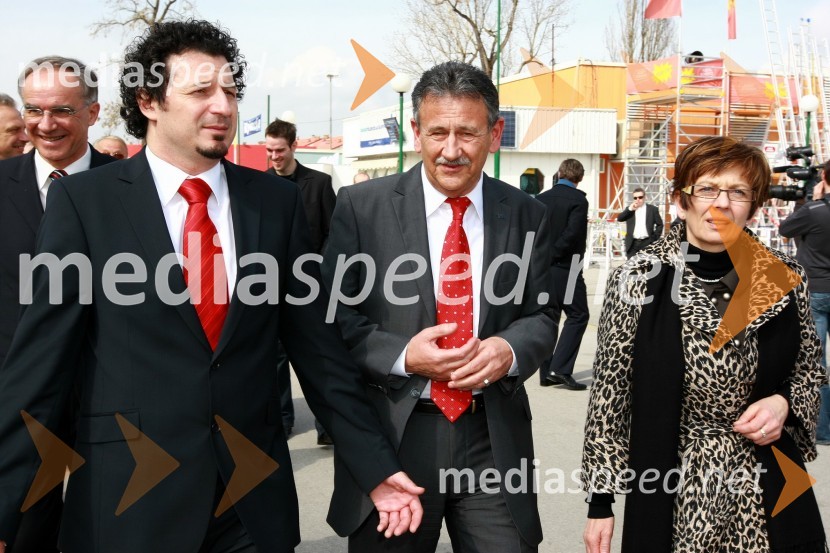 Dr. Patrick Vlačič, minister za promet, Anton Kampuš, župan občine Gornja Radgona ter poslanec in ...23. mednarodni sejem gradbeništva in gradbenih materialov MEGRA 2010, slovesna otvoritev