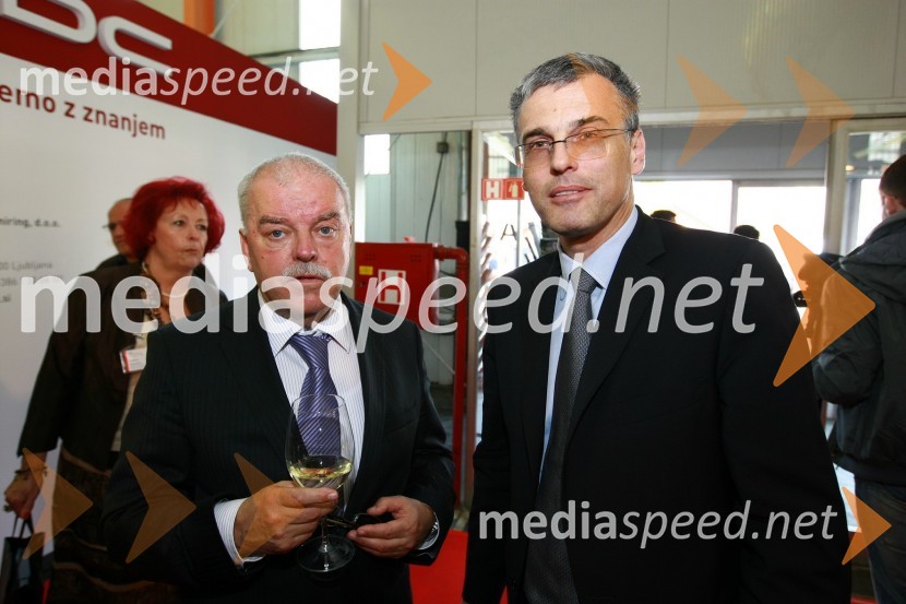 Branko Selak, predsednik Združenja za gradbeništvo pri GZS in predsednik upravnega odbora podjetja Marmor Hotavlje Holding d.o.o. ter Črtomir Remec, predsednik Inženirske zbornice Slovenije (IZS)23. mednarodni sejem gradbeništva in gradbenih materialov MEGRA 2010, slovesna otvoritev